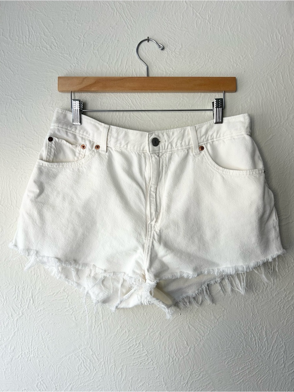 Levi's White Distressed Hem Denim Shorts